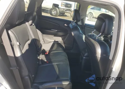 2017 Dodge Journey Crossroad z USA, uszkodzony, nr VIN 3C4PDDGG9HT603928